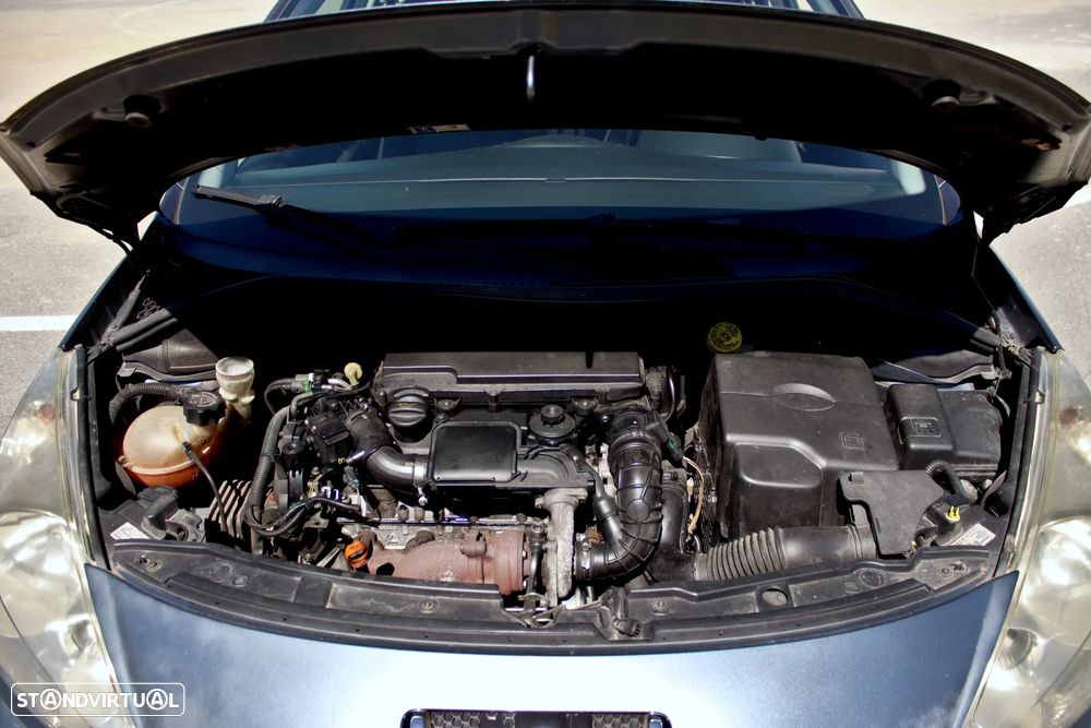 Peugeot 207 1.4 HDi Urban - 9