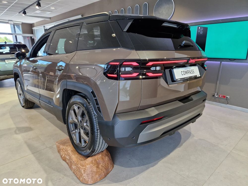 Jeep Compass 1.2 T3 mHEV First Edition FWD DCT - 3