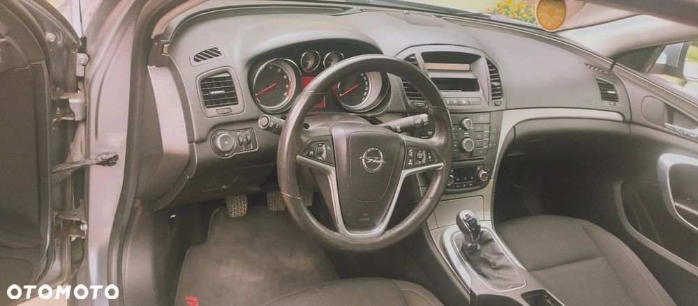 Opel Insignia 1.8 Active - 11