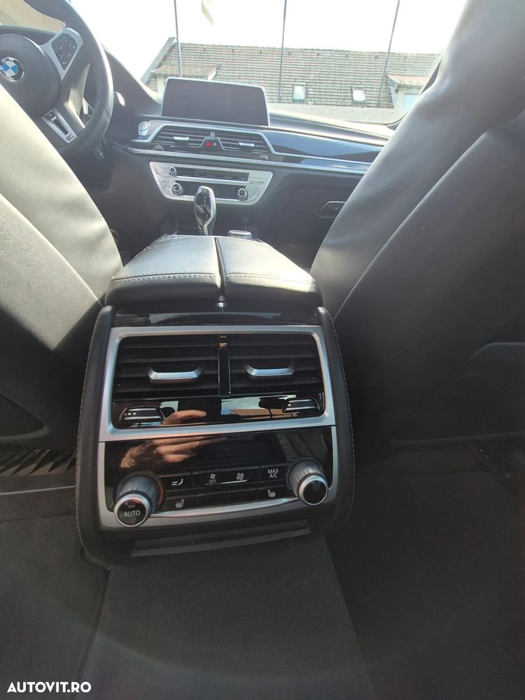 BMW Seria 7 730d xDrive - 14