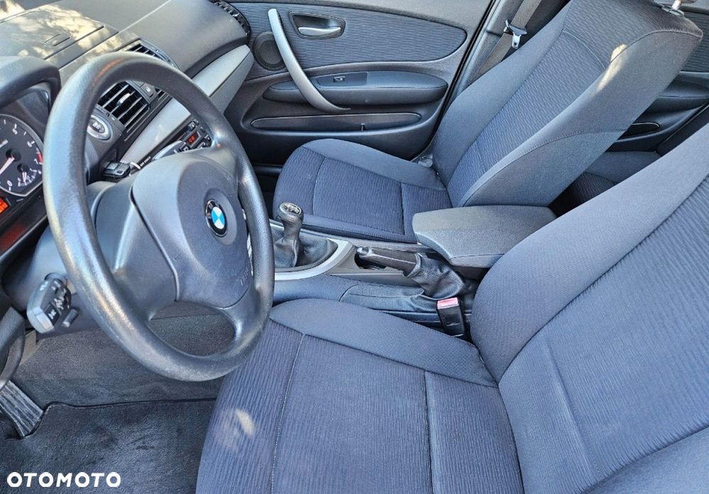 BMW Seria 1 - 19