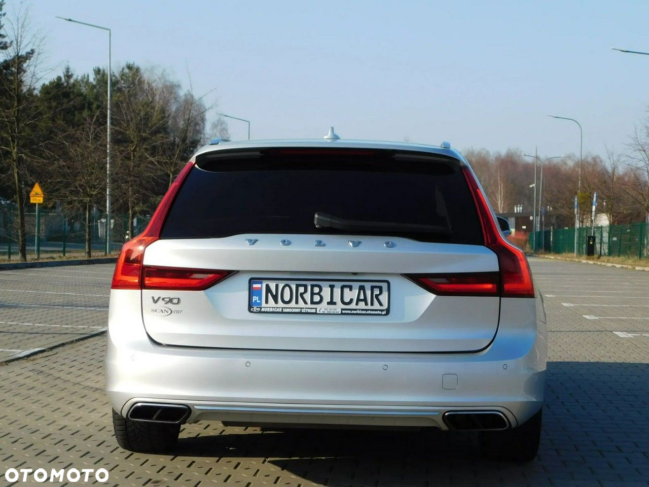 Volvo V90 T5 Momentum - 29