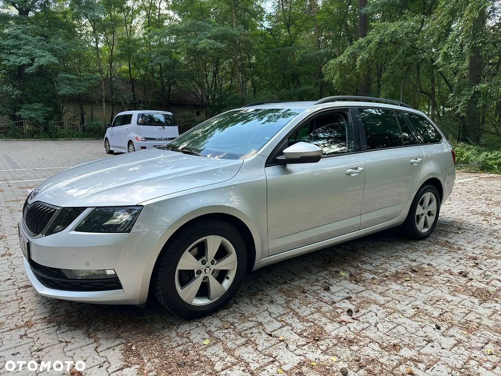 Skoda Octavia 2.0 TDI Ambition DSG - 5