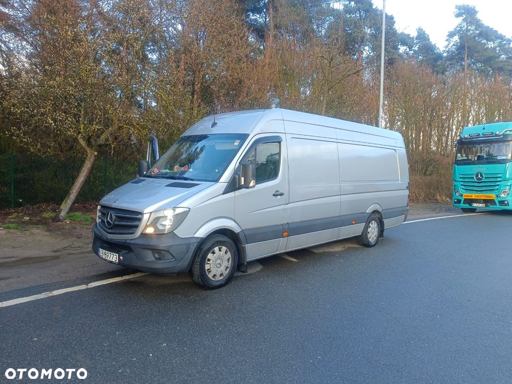 Mercedes-Benz Sprinter - 1