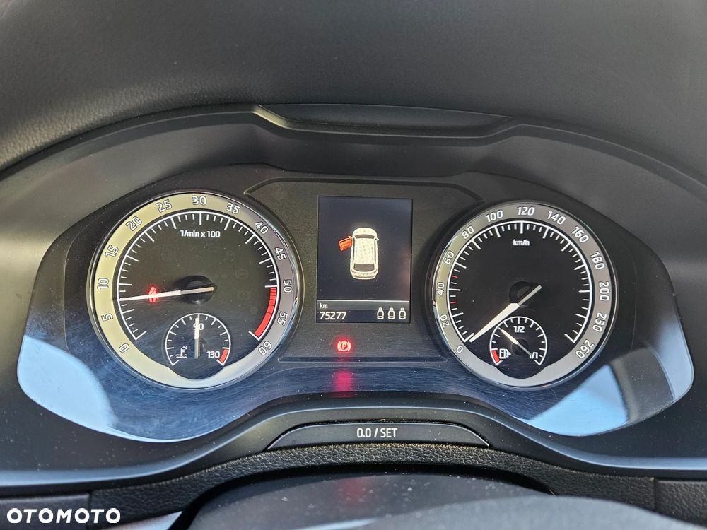 Skoda Karoq 1.6 TDI SCR 4x2 Ambition - 27
