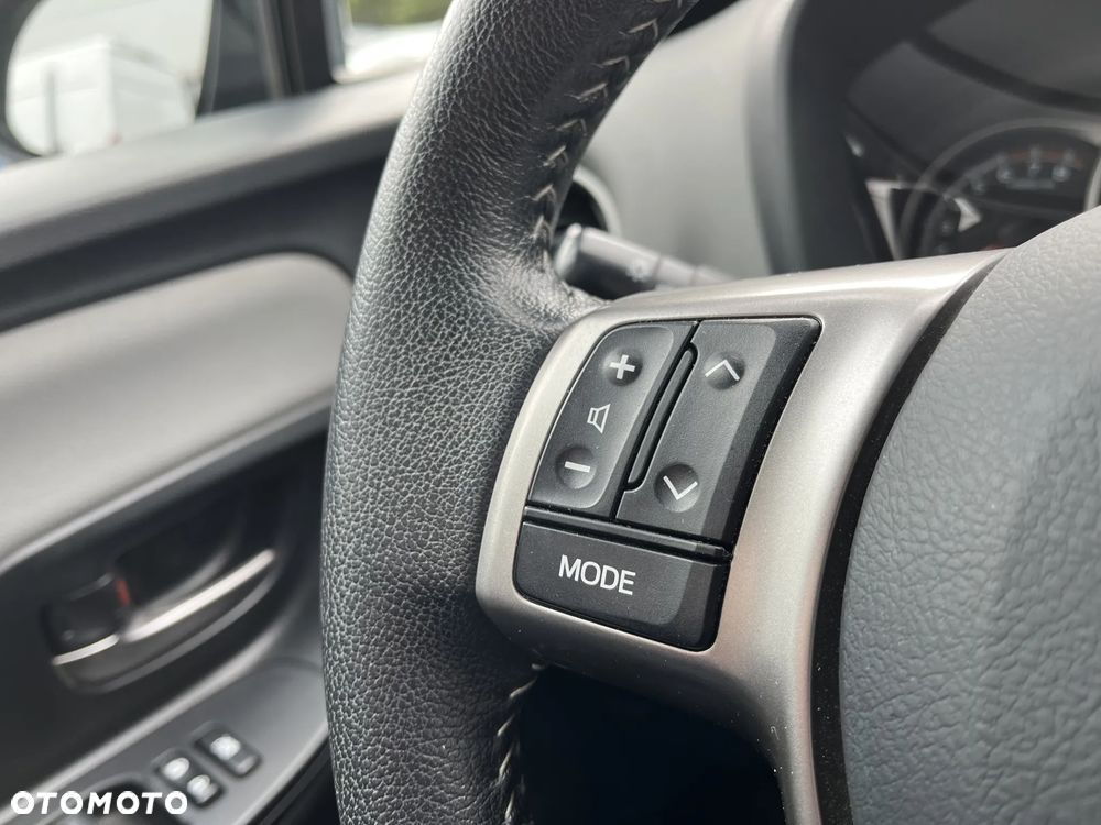 Toyota Yaris 1.33 Premium - 22