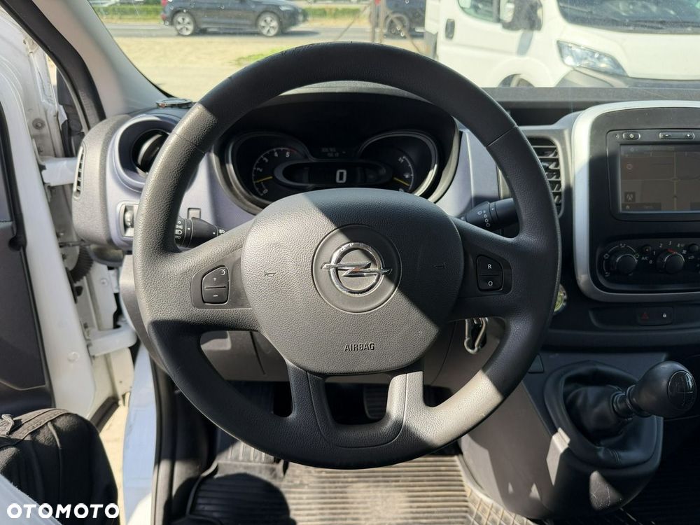 Opel Vivaro - 15