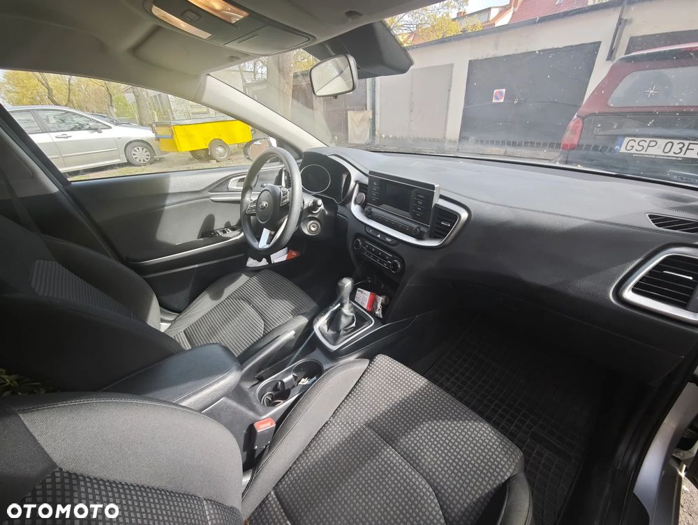 Kia Ceed 1.6 CRDi SCR S - 5