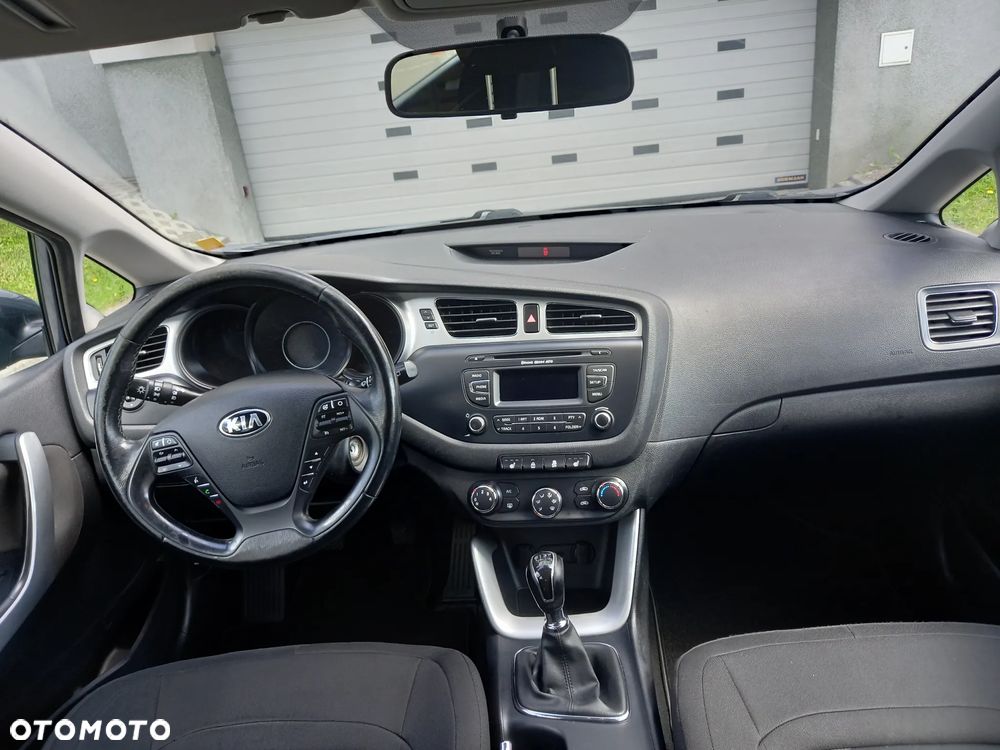 Kia Ceed 1.6 CRDi 128 Platinum Edition - 19