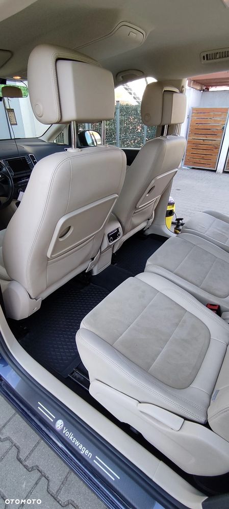 Volkswagen Sharan 2.0 TDI BMT Highline - 23