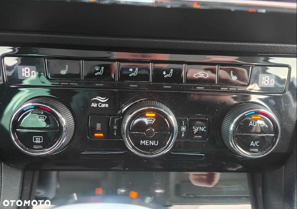 Skoda Superb 2.0 TDI 4x4 Ambition DSG - 11