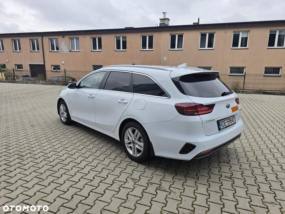 Kia Ceed - 7