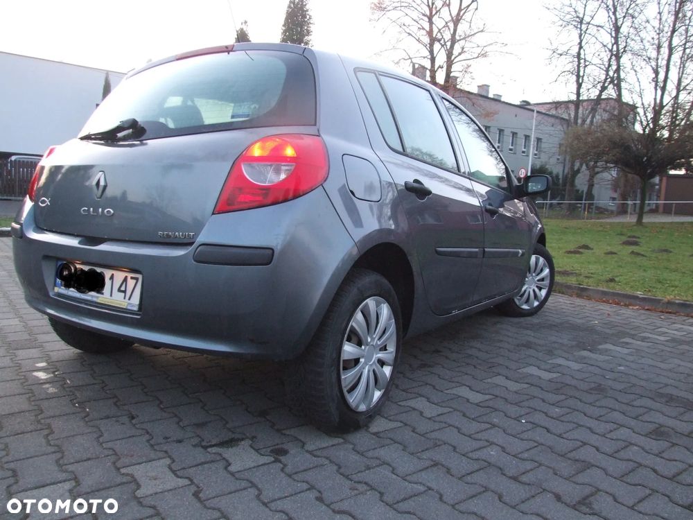 Renault Clio 1.5 dCi Expression - 6