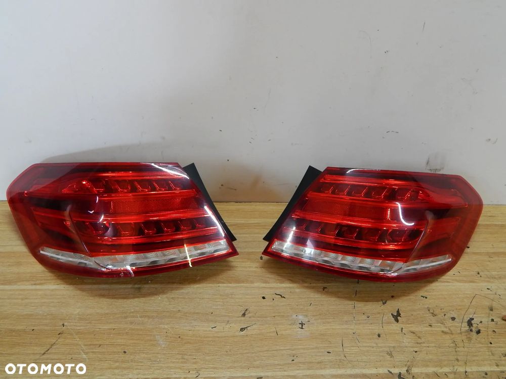 Lampa prawy tył LED Mercedes E klasa 212 W212 Lift 12-16 Sedan Łuków części - 4