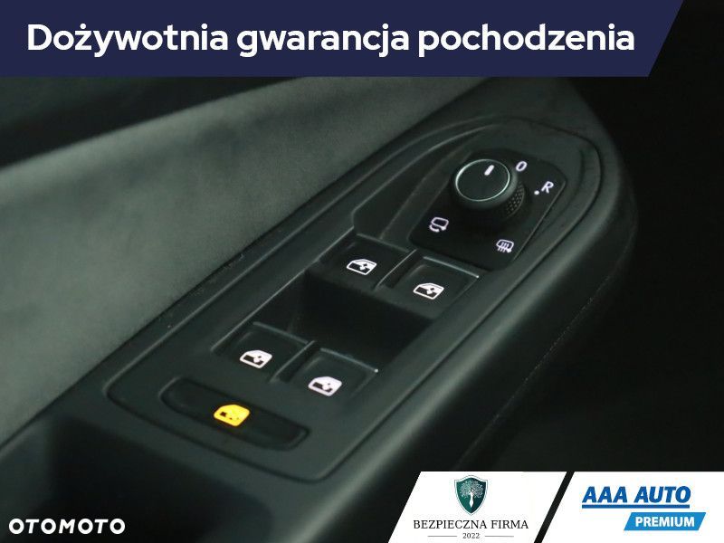 Volkswagen Golf - 22