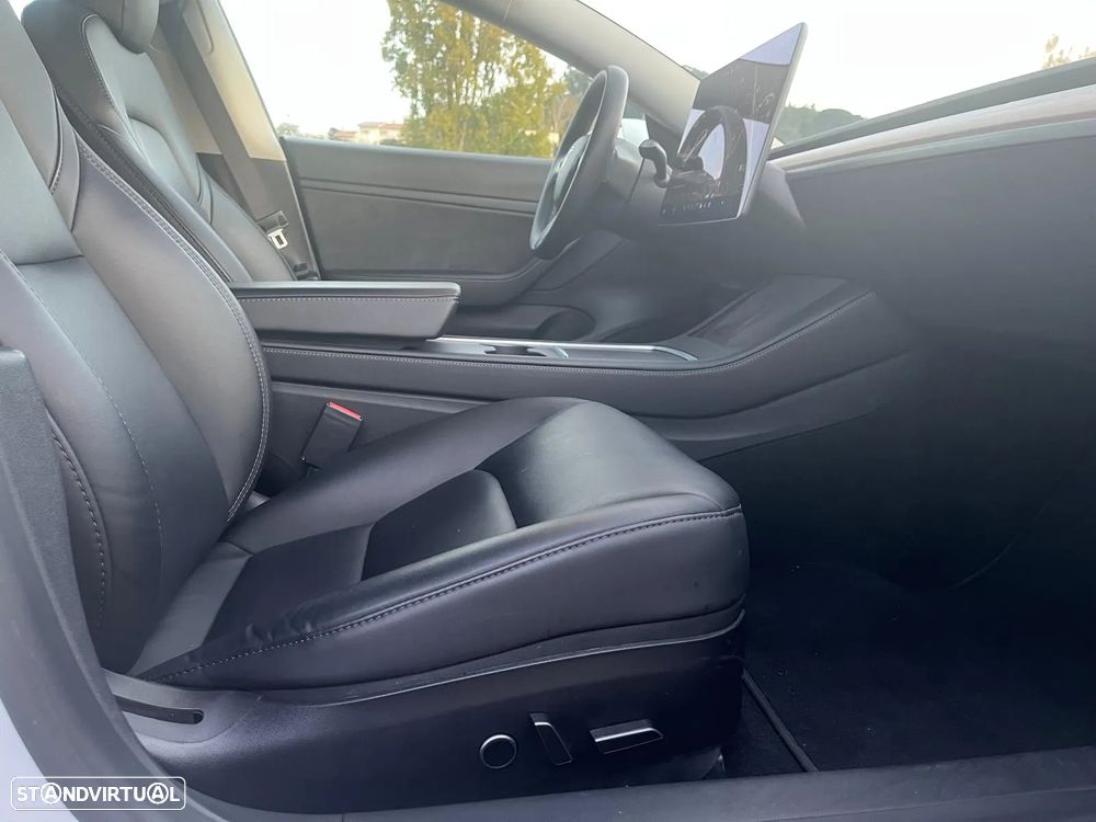Tesla Model 3 RWD - 31