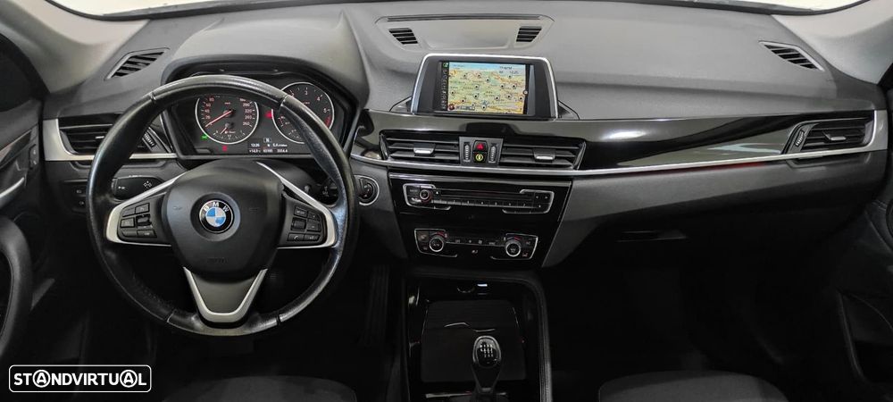 BMW X1 18 d sDrive Line Sport - 8