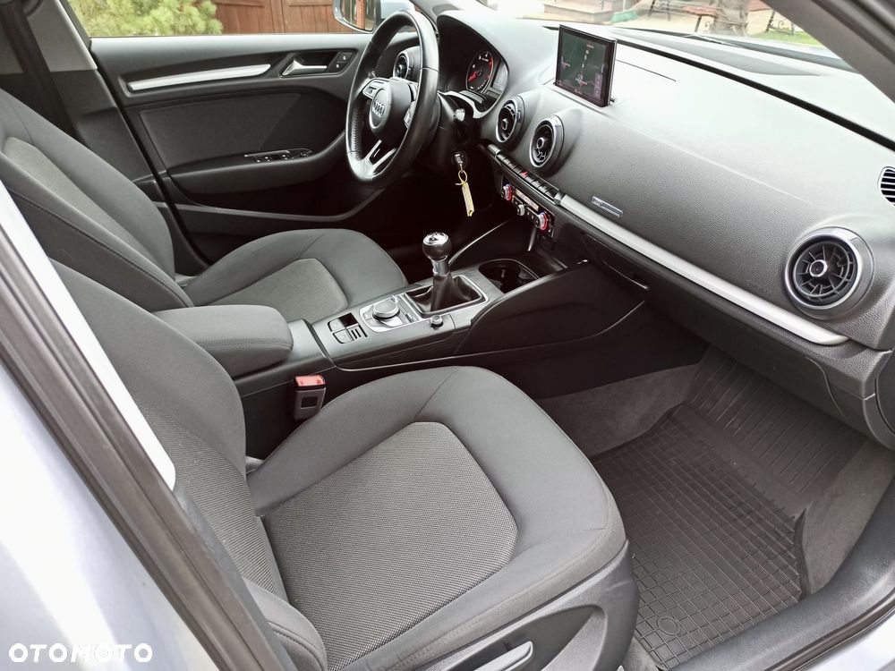 Audi A3 Sportback 30 TDI sport - 17