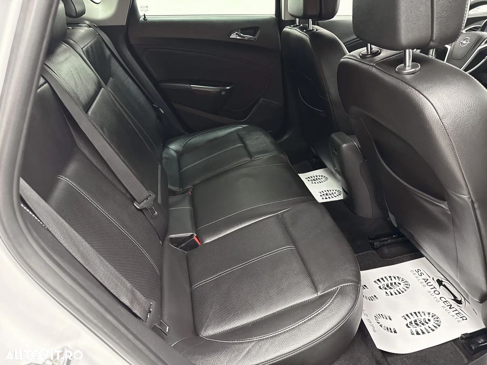 Opel Astra 2.0 CDTI Cosmo - 17