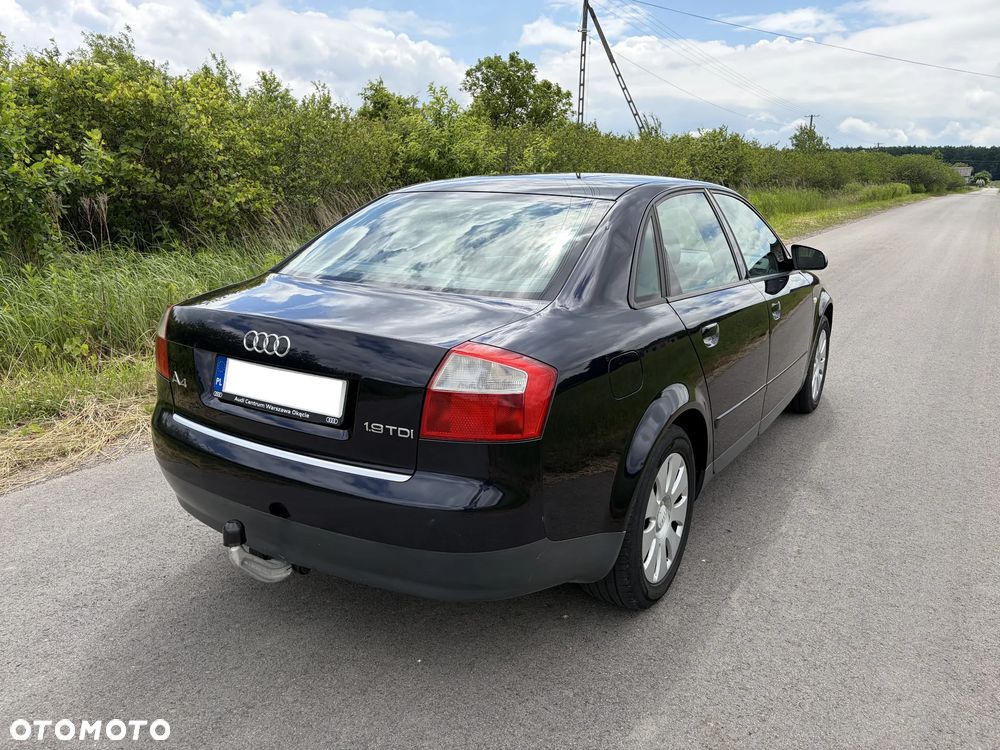 Audi A4 Limousine - 3