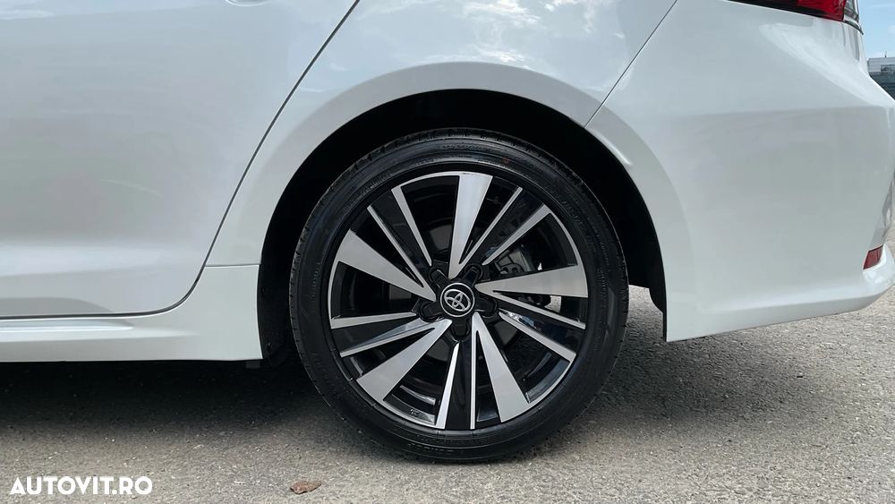 Toyota Corolla 1.8 HSD Dynamic - 17