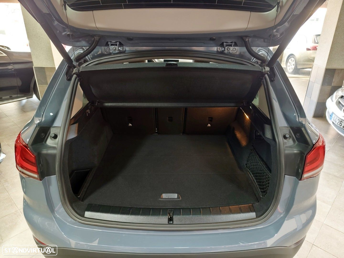 BMW X1 16 d sDrive Auto - 9