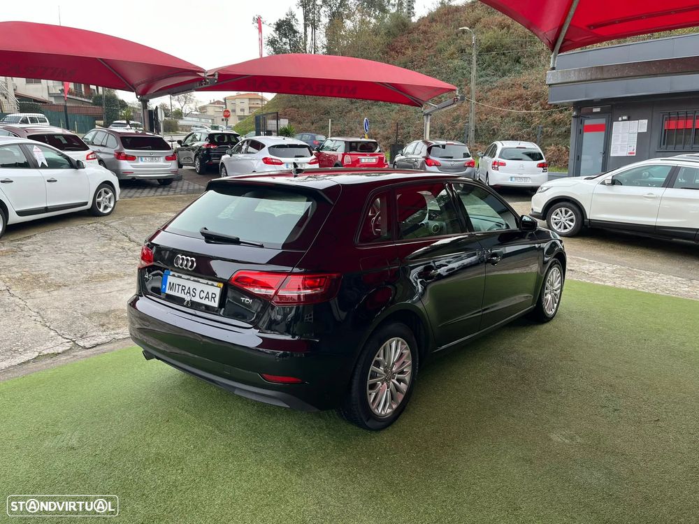 Audi A3 Sportback 1.6 TDI Attraction - 6