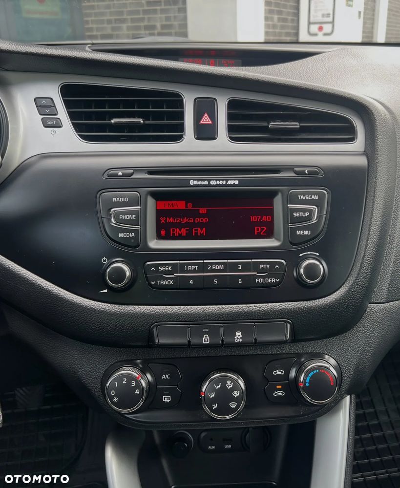Kia Ceed 1.6 CRDi L - 17