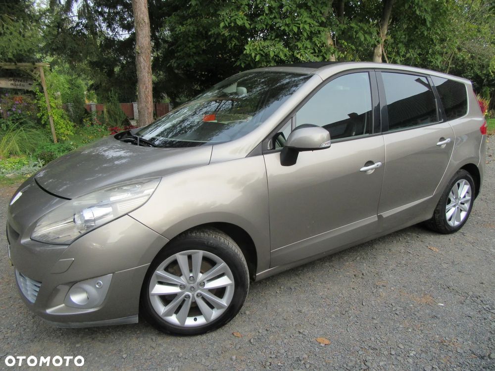 Renault Grand Scenic - 9