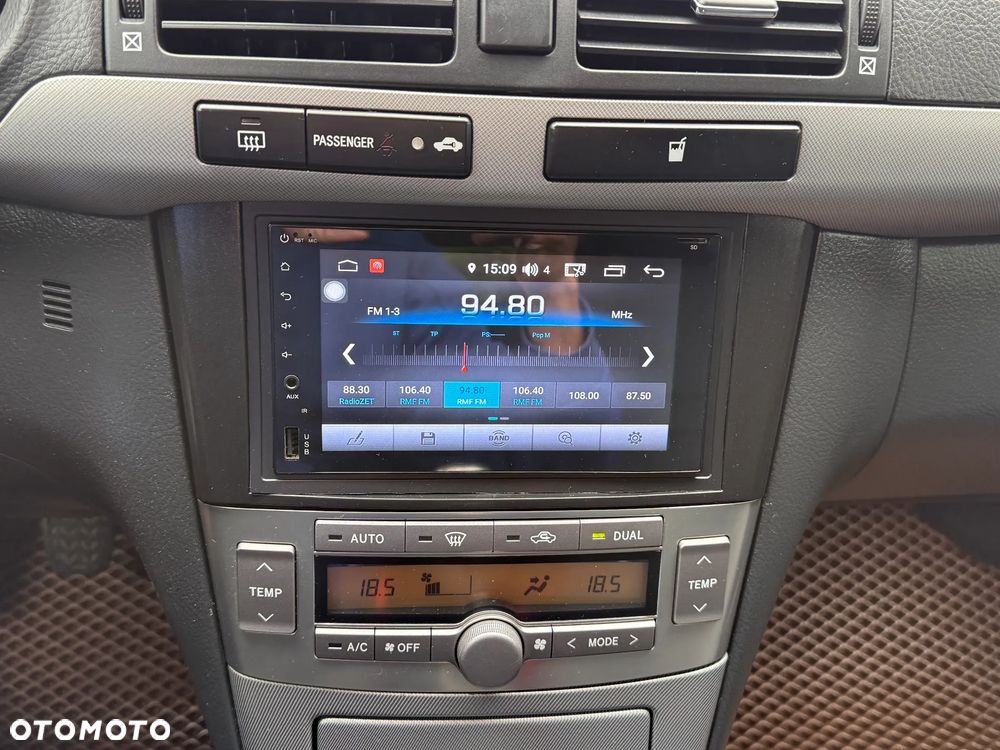 Toyota Avensis 2.0 D-4D - 34