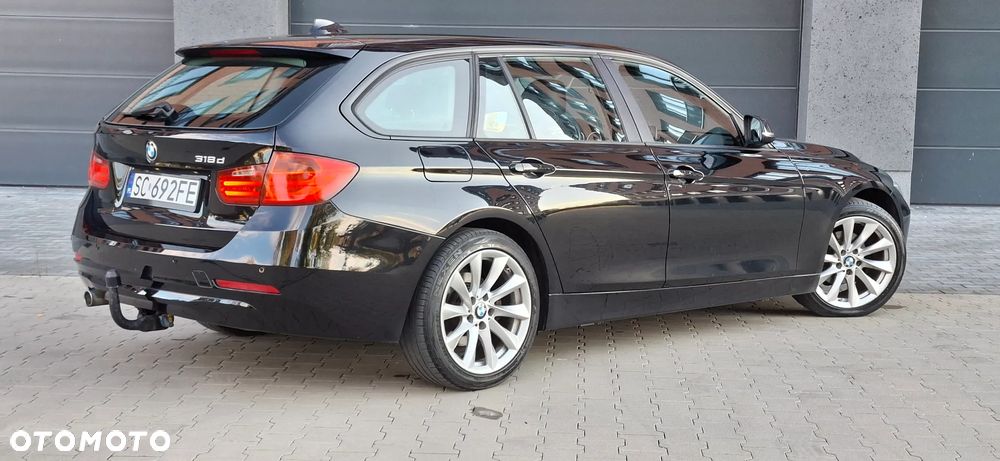 BMW Seria 3 318d Luxury Line