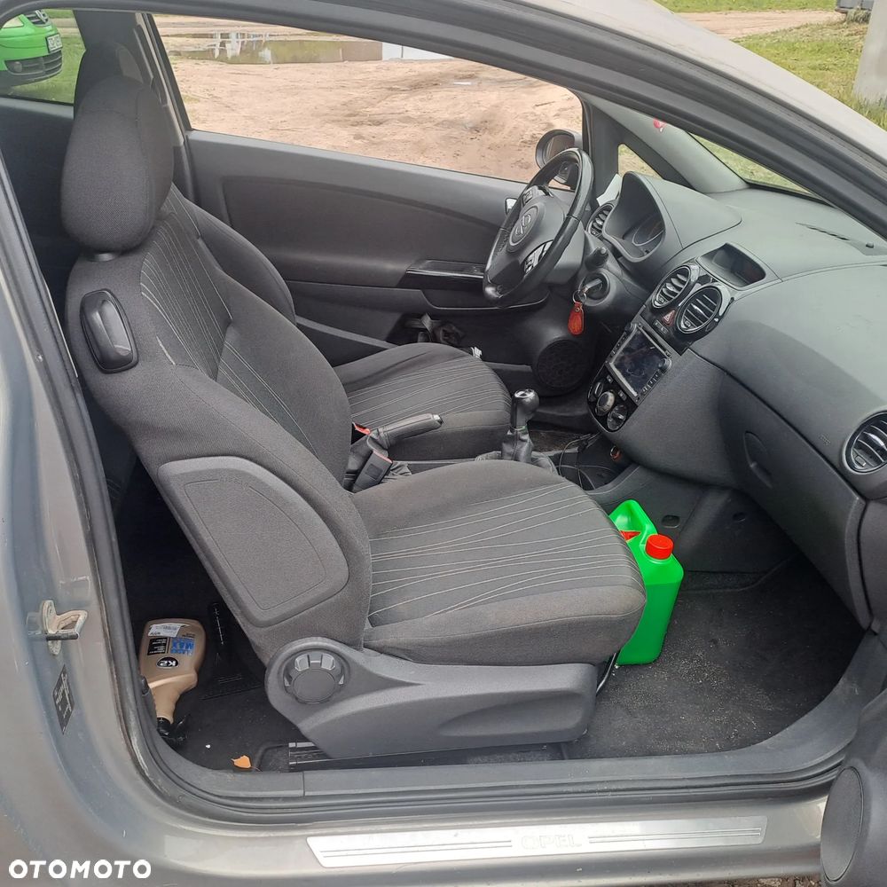 Opel Corsa - 4