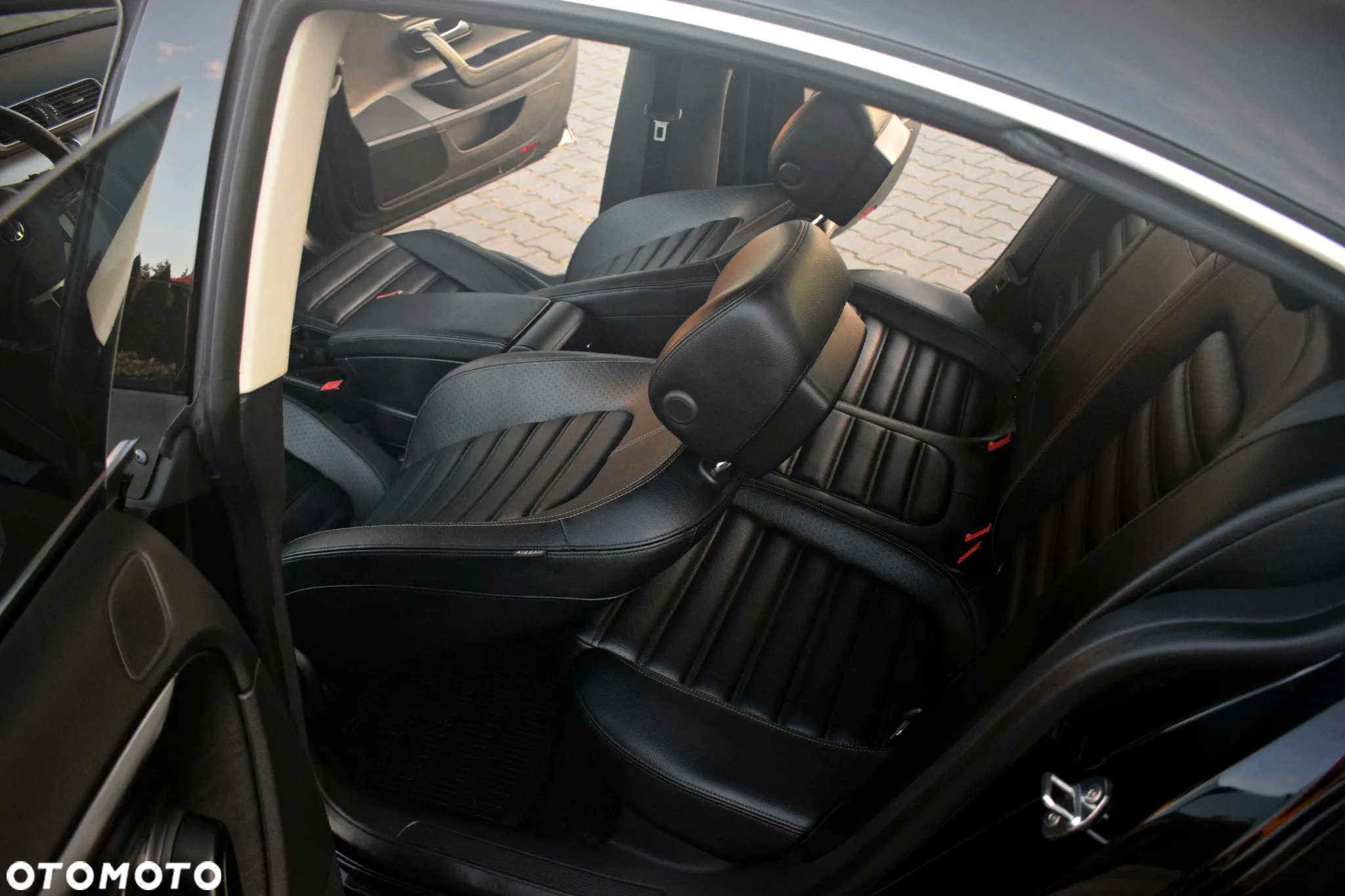 Volkswagen Passat CC - 38