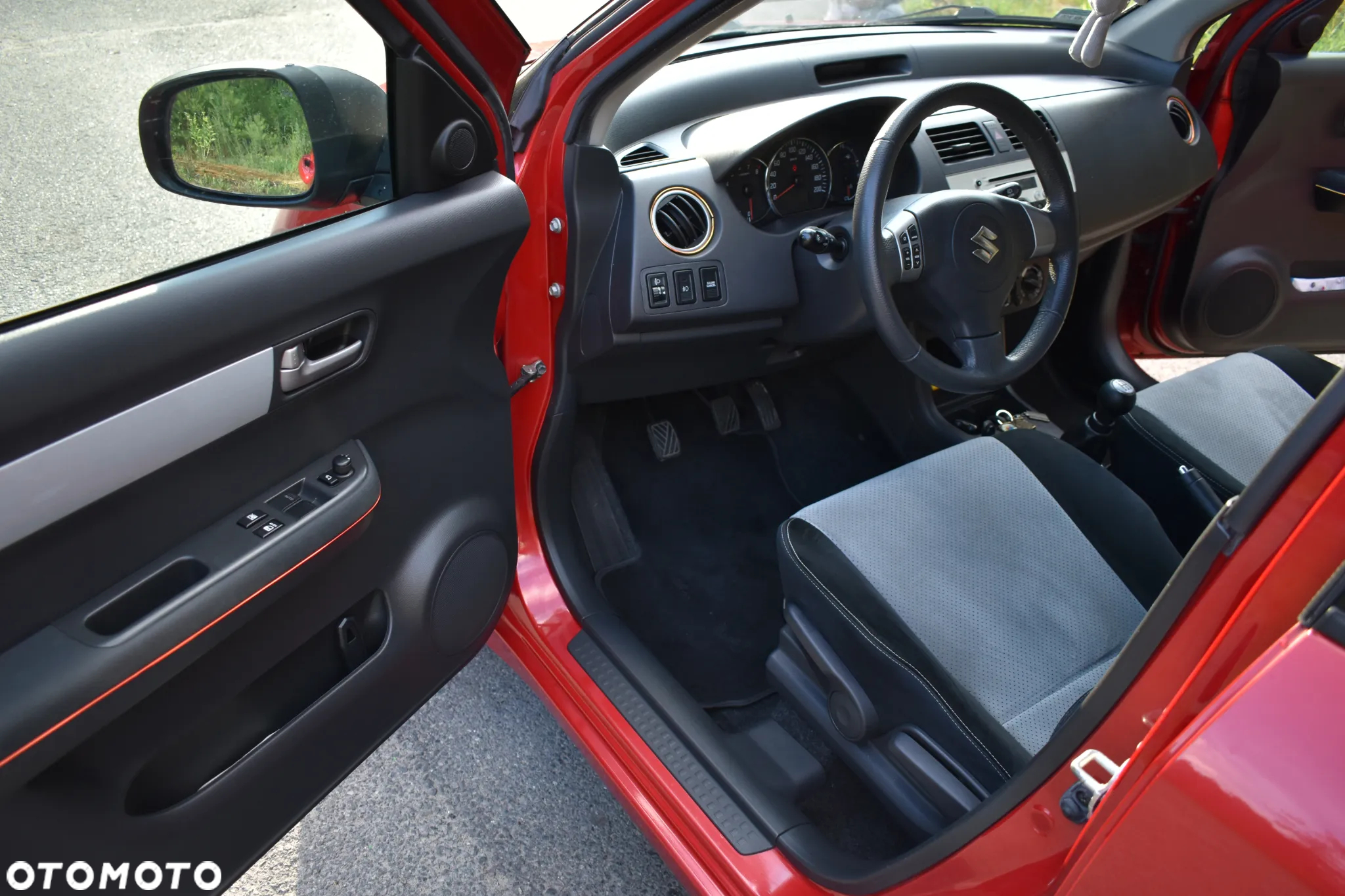 Suzuki Swift - 14