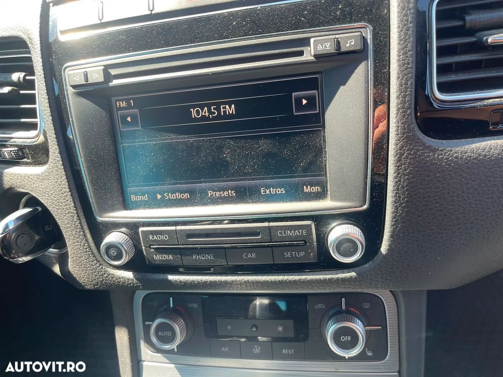 Volkswagen Touareg V6 TDI BMT Supreme Plus - 3