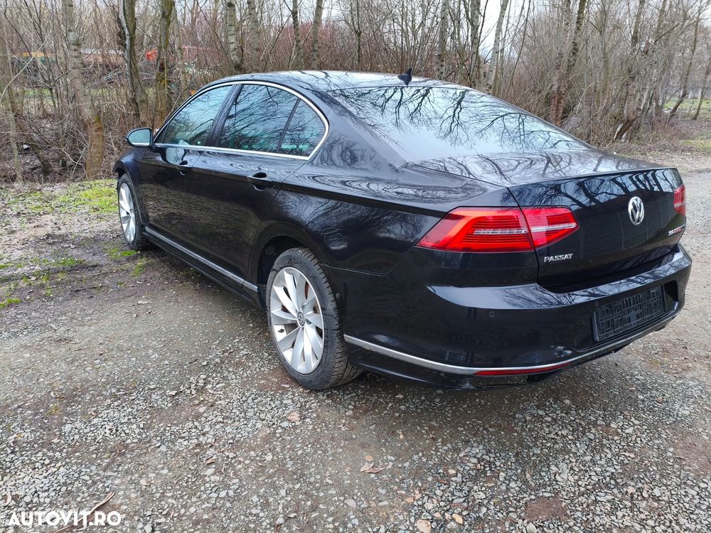 Volkswagen Passat 2.0 TSI (BlueMotion Technology) 4Motion DSG Highline - 3