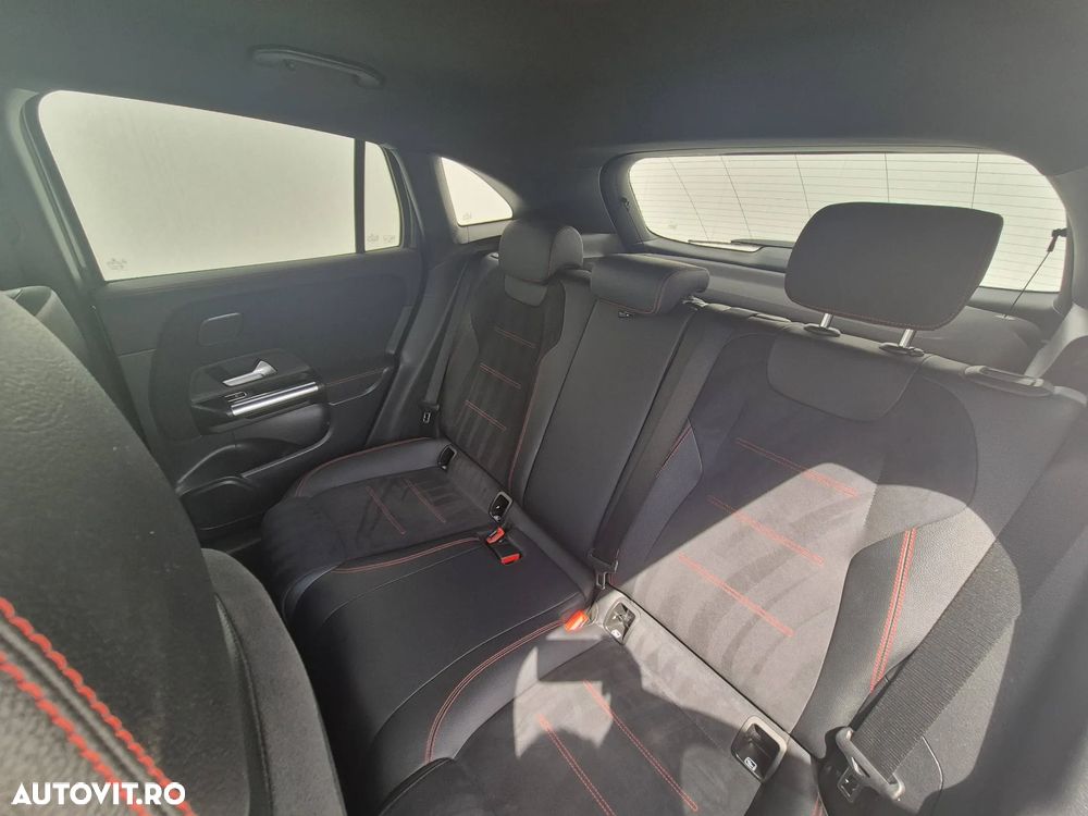 Mercedes-Benz GLA 250 e - 11
