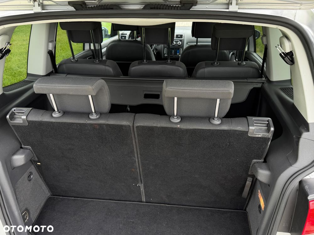 Volkswagen Touran 2.0 TDI DPF Comfortline - 3