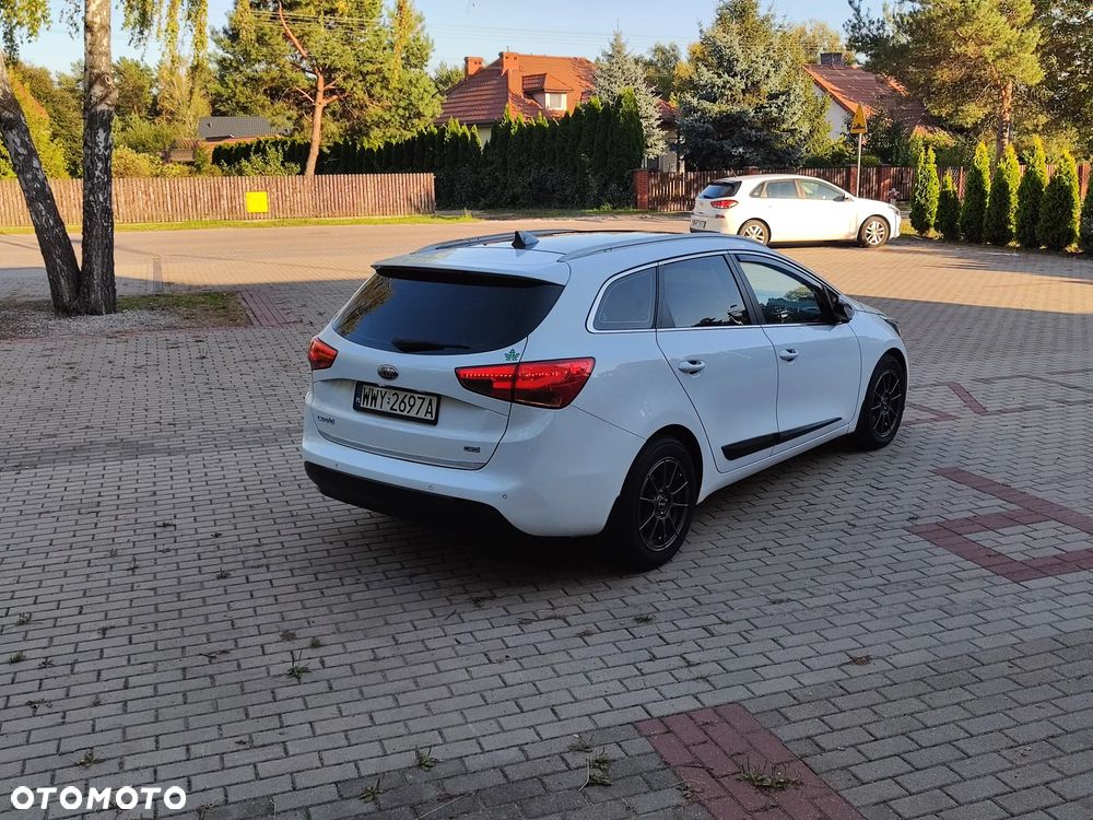 Kia Ceed - 6