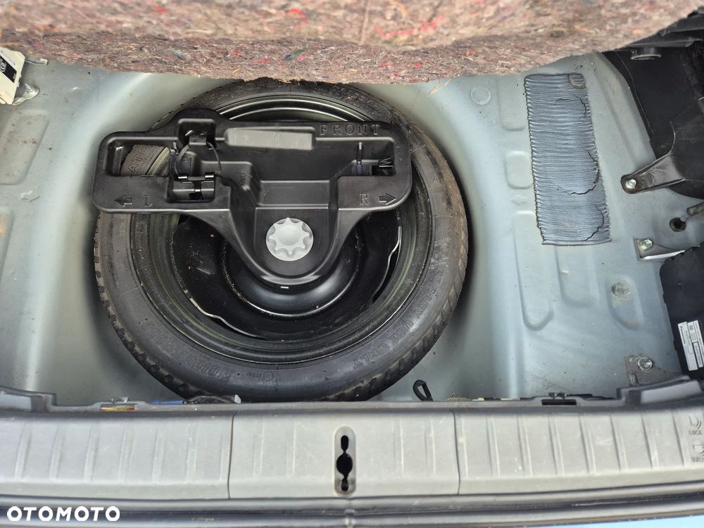 Toyota Prius 1.5 VVT-i Sol - 16