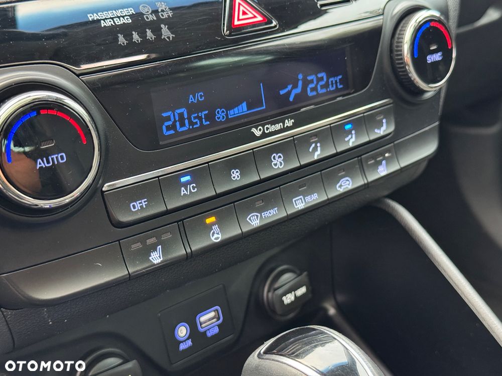 Hyundai Tucson 2.0 CRDI Premium 4WD - 29