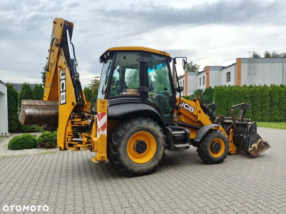 JCB 3CX - 4