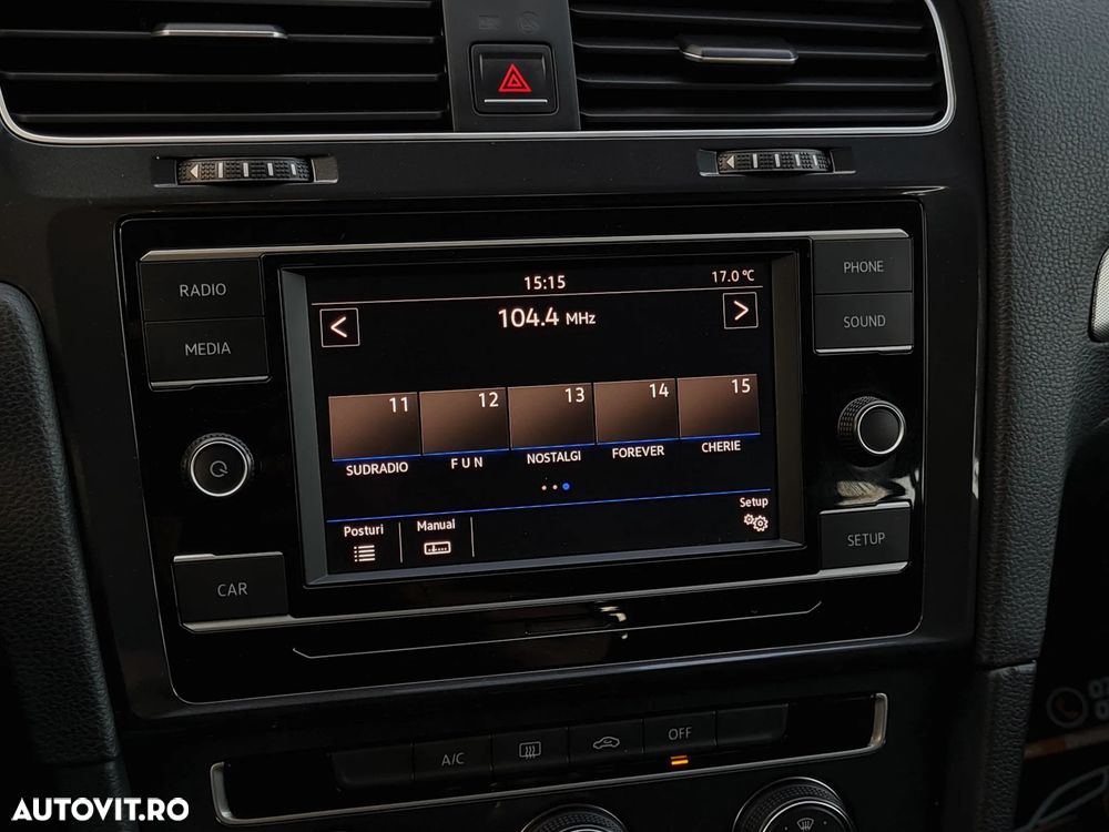 Volkswagen Golf - 21