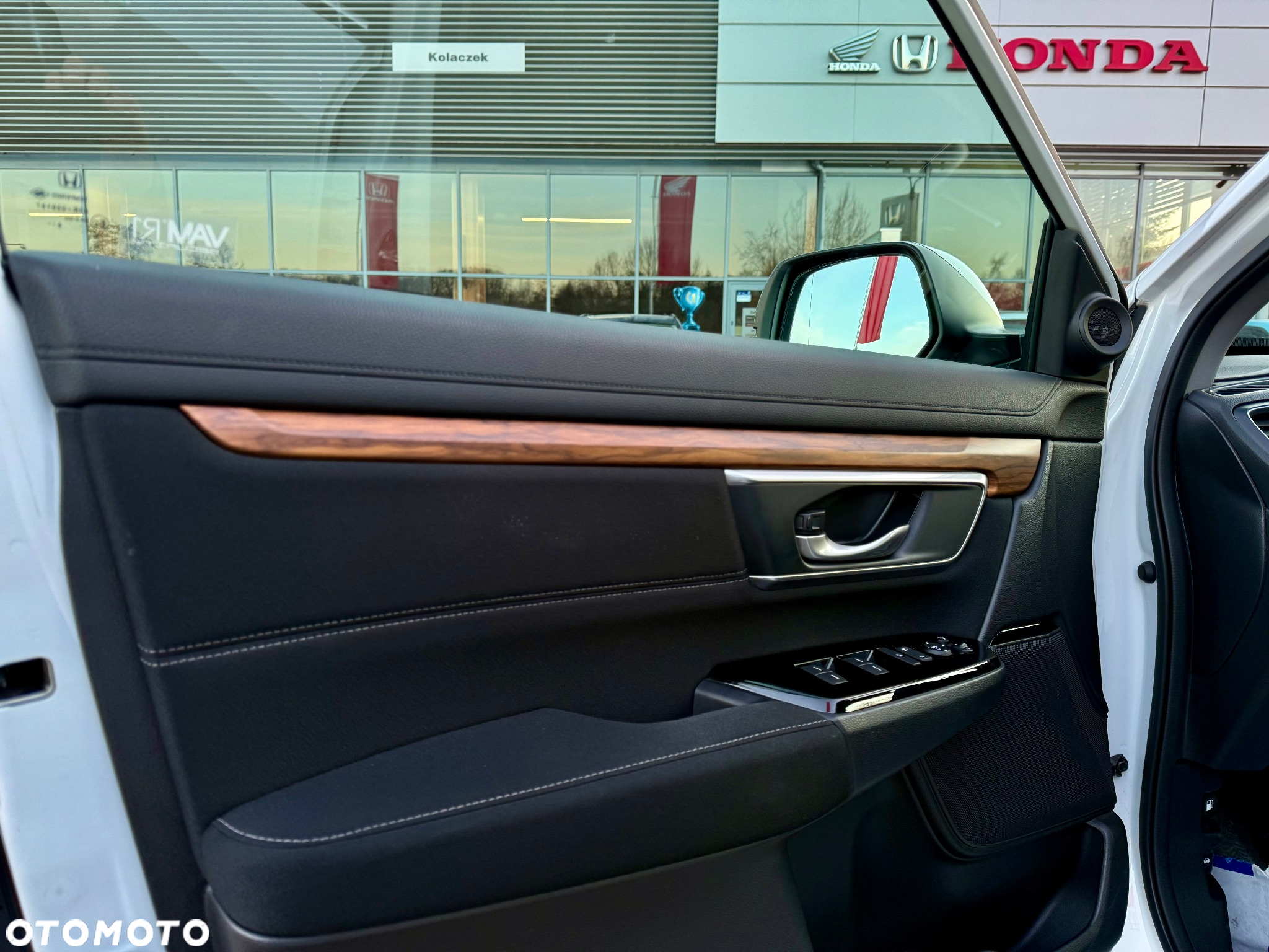 Honda CR-V 1.5 Elegance (Honda Connect+) CVT - 10