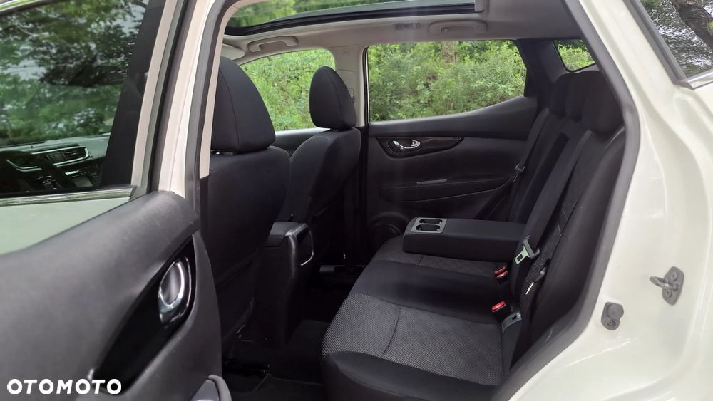 Nissan Qashqai 1.6 dCi Tekna S&S - 23