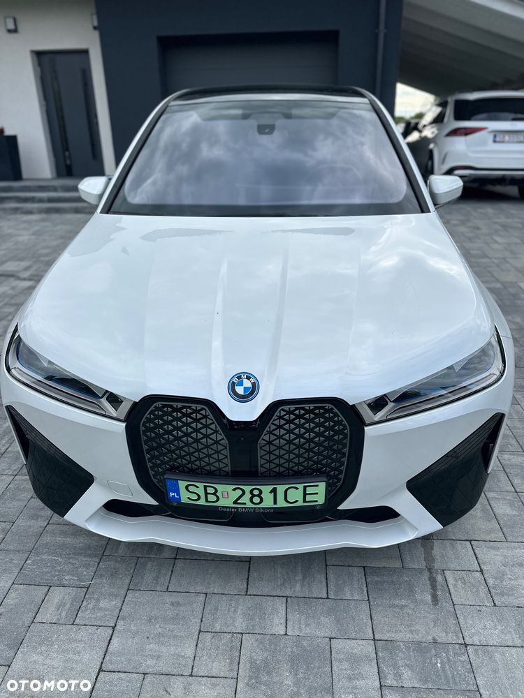 BMW iX xDrive40 76.6kWh Signature - 5
