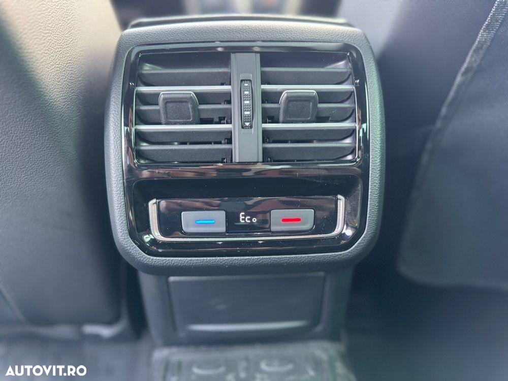 Volkswagen Passat 1.4 TSI Plug-In-Hybrid DSG GTE - 22
