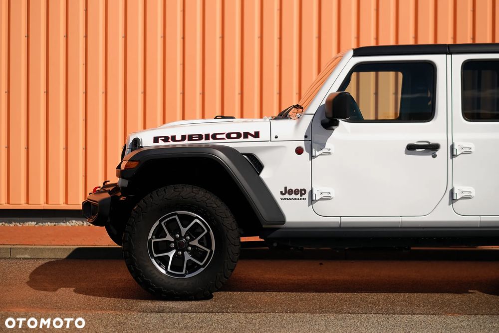 Jeep Wrangler - 2