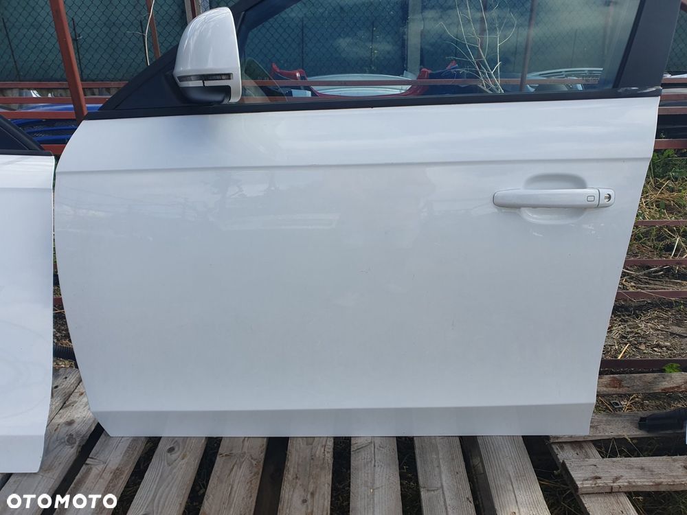 Drzwi TYŁ L/P TYŁ AUDI A4 B8 SEDAN KOD LAKIERU LY9C - 3