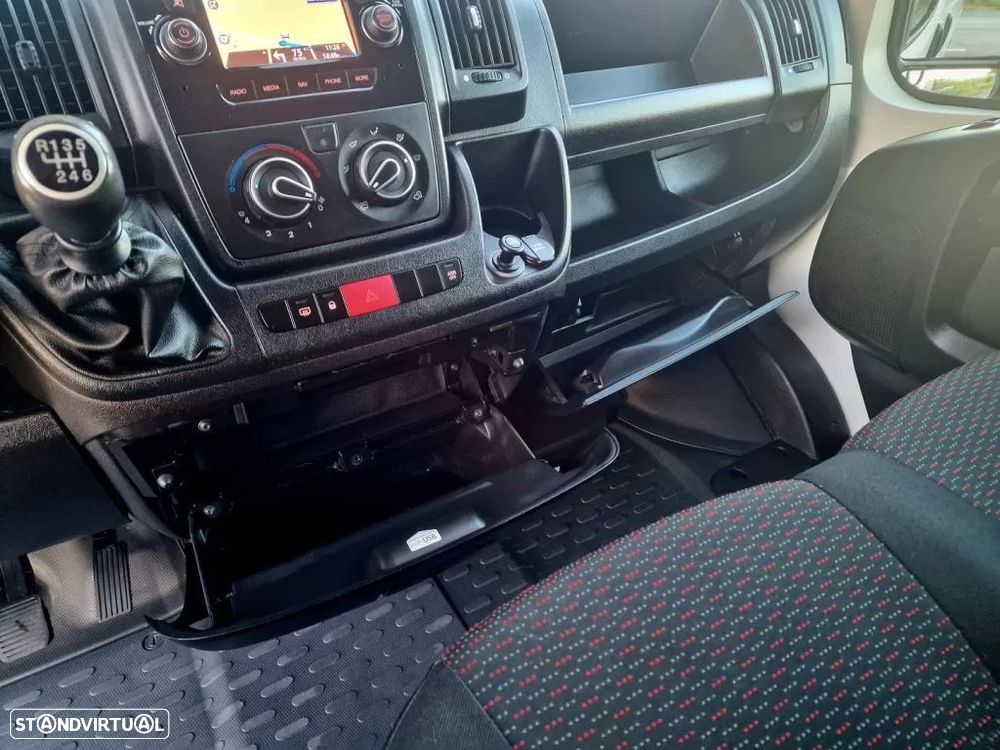 Peugeot Boxer 2.2 BlueHdi 120 L2H2 - AC - IVA Dedutível - 13